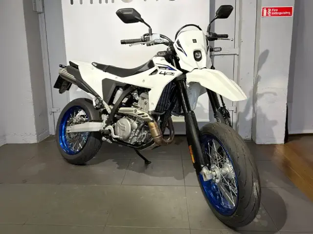 Suzuki DR-Z4SM