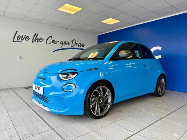 Abarth Abarth 42kWh Scorpionissima 114KW