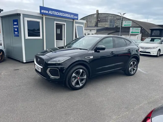 Jaguar E-Pace 1.5 P300E AWD R-Dynamic SE PHEV Plug-in Hybrid Only 5200 Miles Main Dealer Service History Our Price £27995