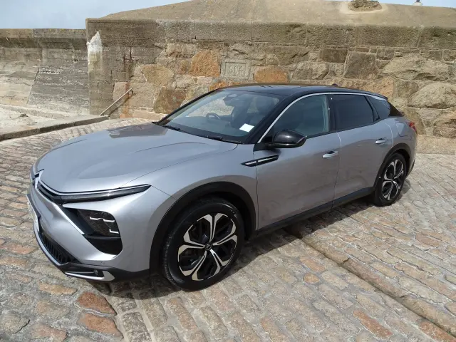 2022 Citroen C5-X 1.6 PureTech 225ps *Plug-in Hybrid* Shine Plus