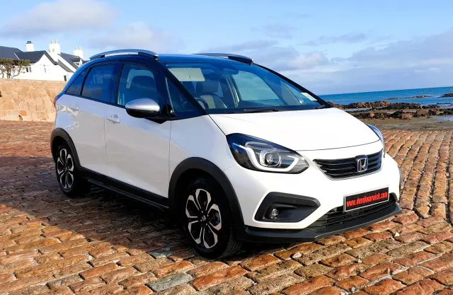 Honda Jazz 1.5 i-MMD Crosstar EX (2 Tone)