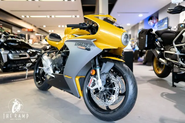 2022 Mv Agusta, Super Veloce Pearl Metallic Yellow