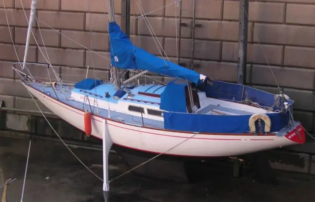 1969 Buchanan 32