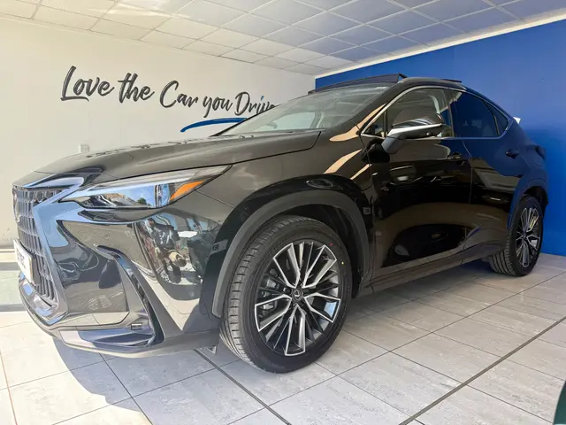 Lexus NX450H+ 2.5 4WD Takumi PHEV