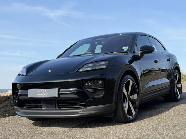 Porsche Macan 4 Electric