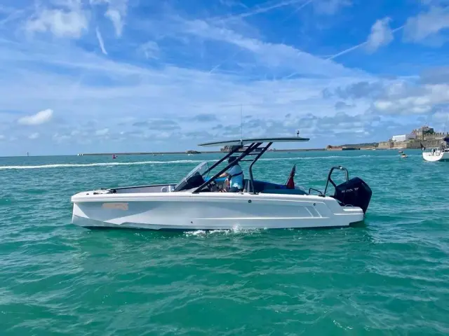 2022 Axopar 22 T-Top