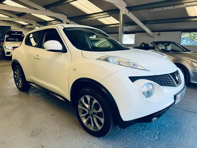 Nissan Juke Dig-T 4W Tekna CVT 1.6 50K Mls 12/2013 One Owner
