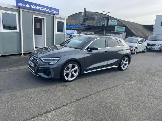 Audi A3 Sportback 1.0 30 Tfsi S-Line 5DR Auto/petrol Hatchback