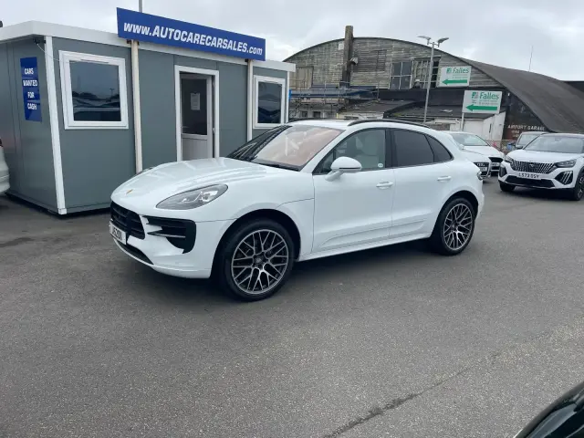 Porsche Macan 2.0 Tfsi 4WD Only 9800 Miles Full Porsche History Our Price £44950