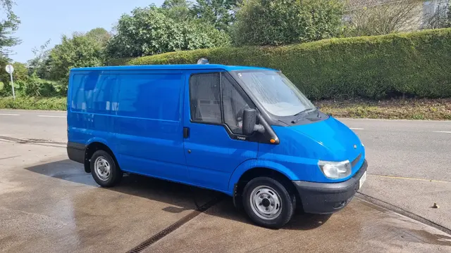 P Ford Transit T260s