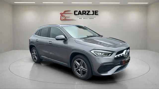 Mercedes-Benz GLA250e Exclusive Edition Premium Automatic