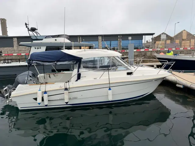 Beneteau Antares 750 Hb