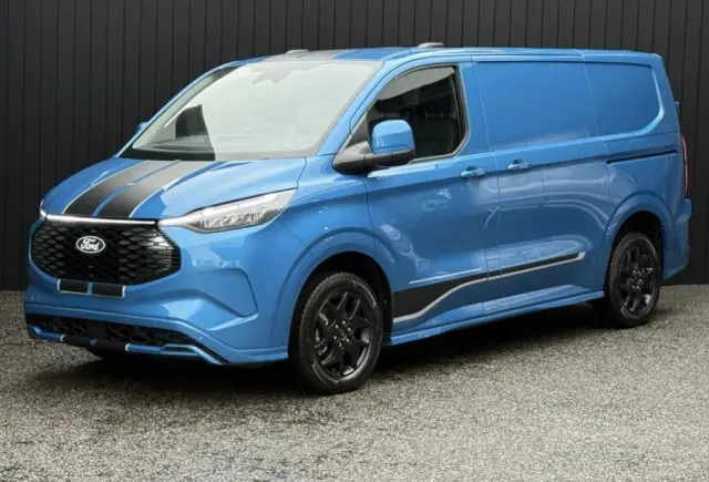 2025 Ford E-Transit Custom
