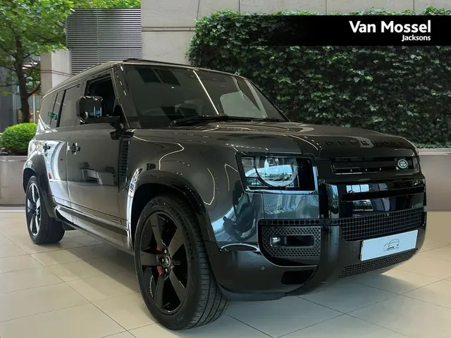 2026 Land Rover Defender Estate
