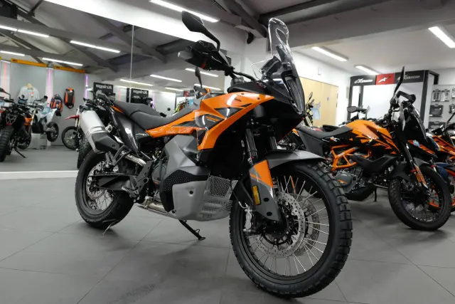 2025 KTM 790 Adventure
