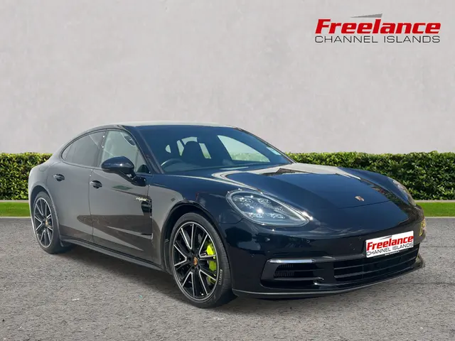 Porsche Panamera 4S E Hybrid