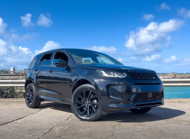 Land Rover Discovery Sport P300e R-Dynamic SE