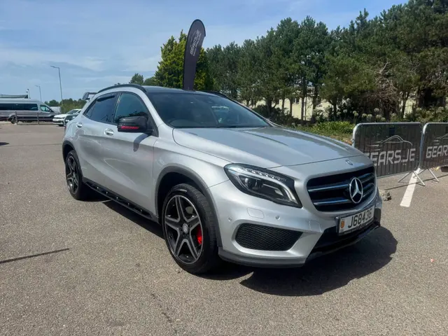 Mercedes GLA220d AMG Line