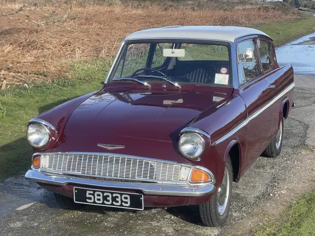1966 Ford Anglia 1200 Super (123E)