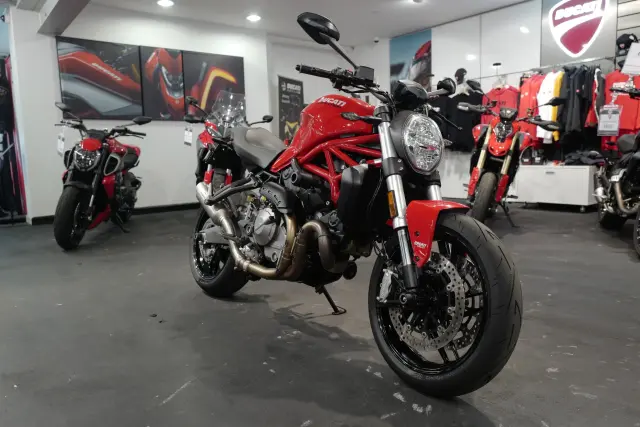 Ducati Monster Plus