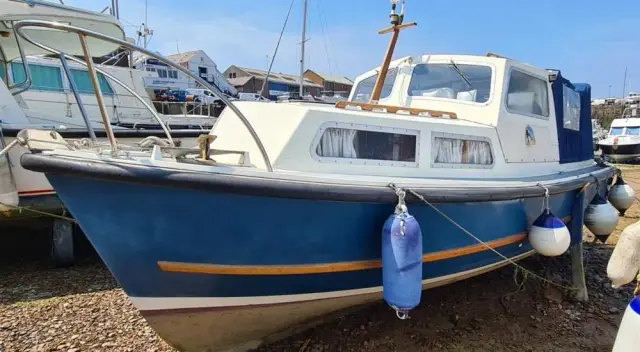 1982 Channel Island 22