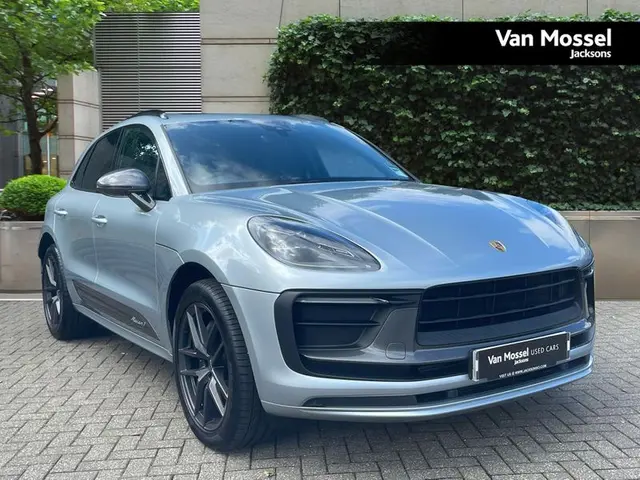2024 Porsche Macan Estate