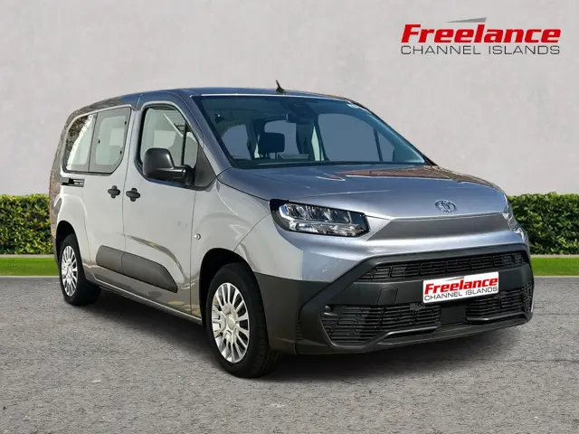 Toyota Proace City (7 Seater)