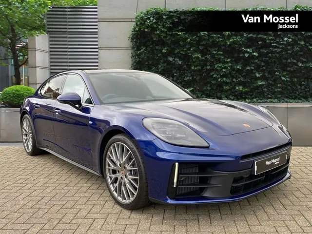 2025 Porsche Panamera Hatchback