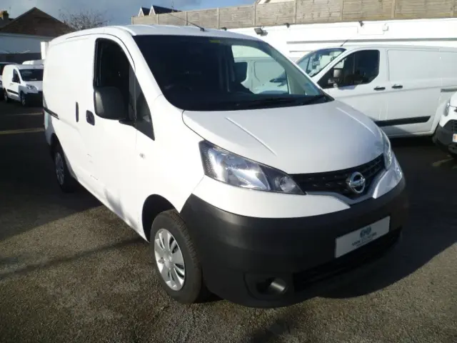 2015 NISSAN NV200 se acenta