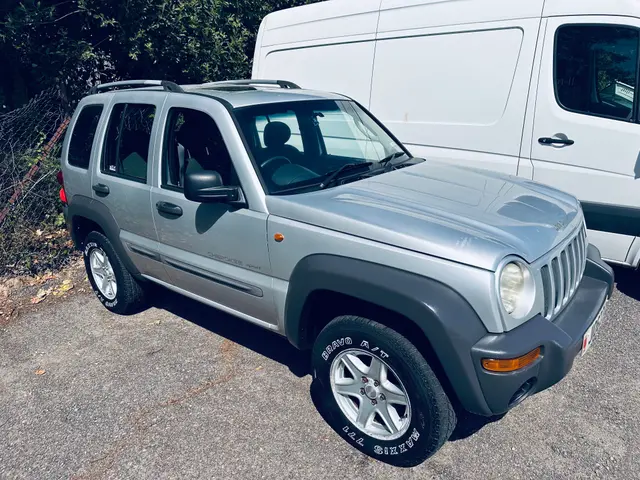 Jeep Cherokee Sport 3.7L Petrol 95K Miles