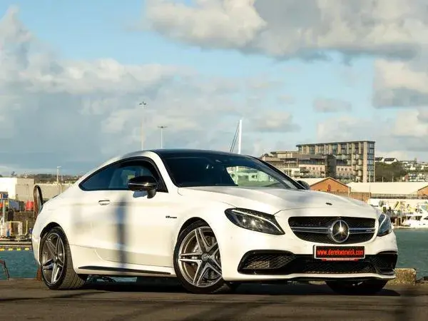 Mercedes-Benz C63 AMG Premium