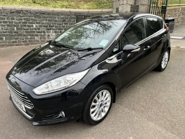 2013 FORD FIESTA