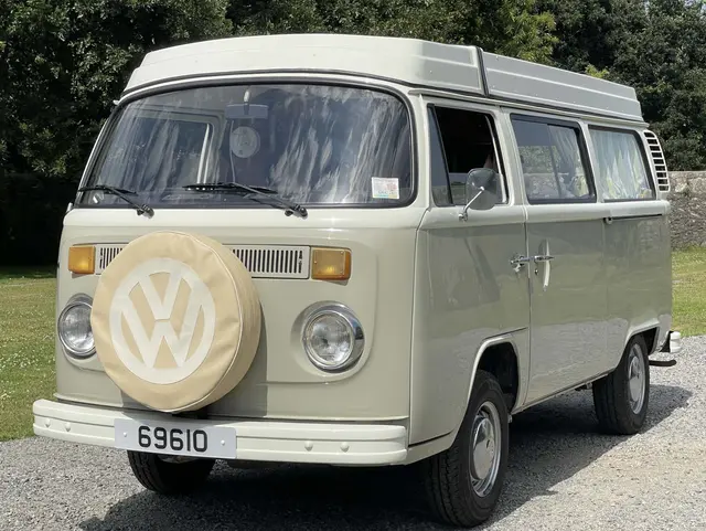 1975 Volkswagen Type 2 Westfalia