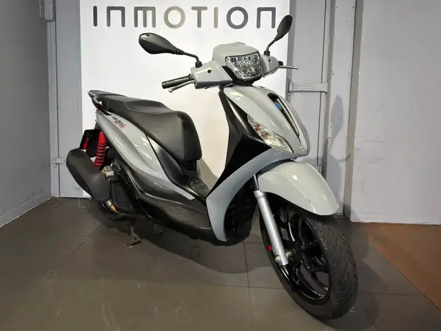 Piaggio Medley S 125