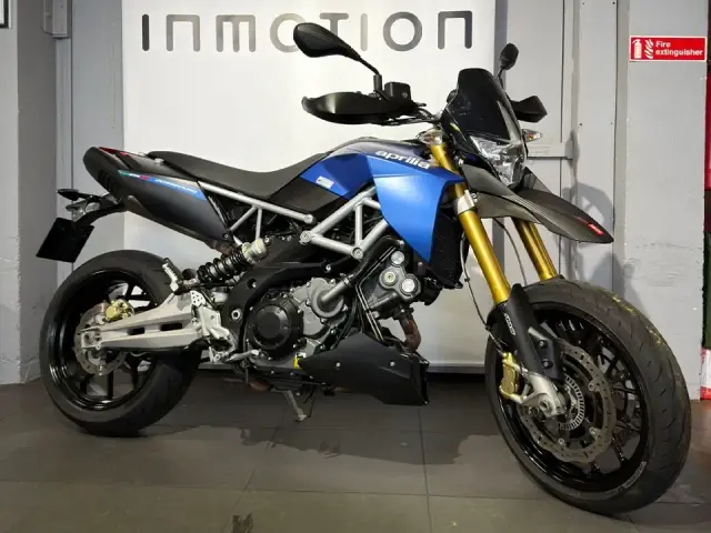 Aprilia Dorsaduro 750