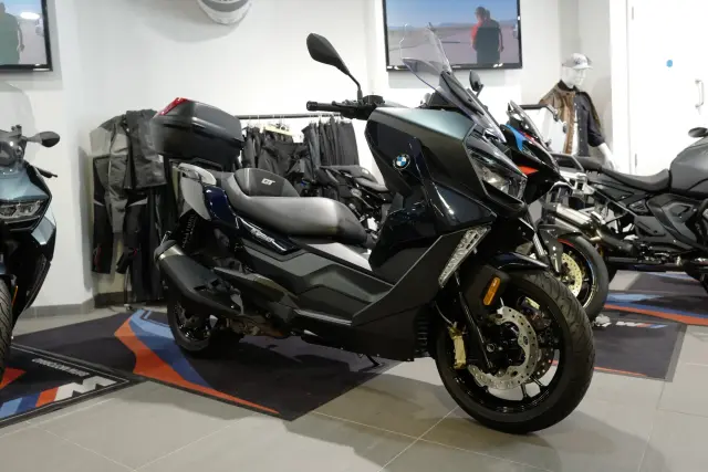 2025 BMW C400 GT