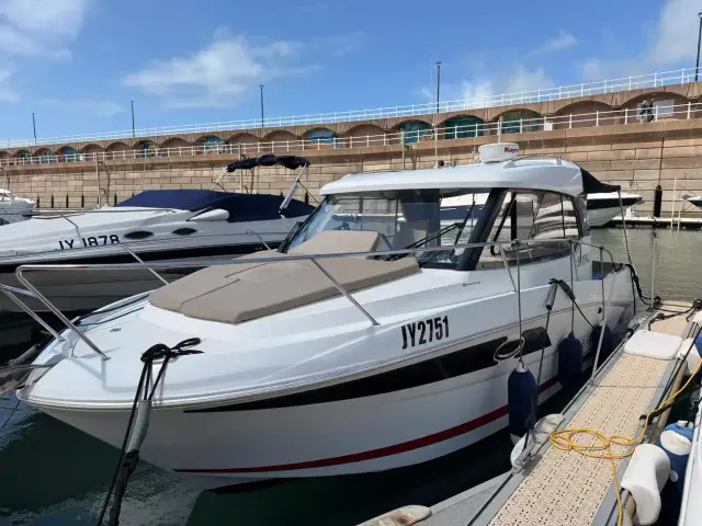 2015 Beneteau Antares 8.80