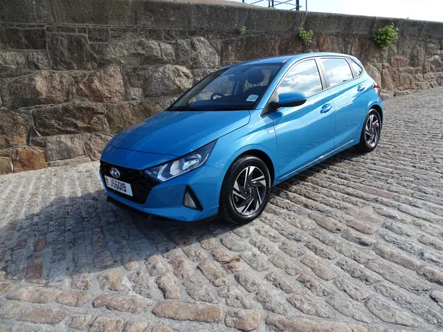 Hyundai i20 1.0T SE-Connect Manual