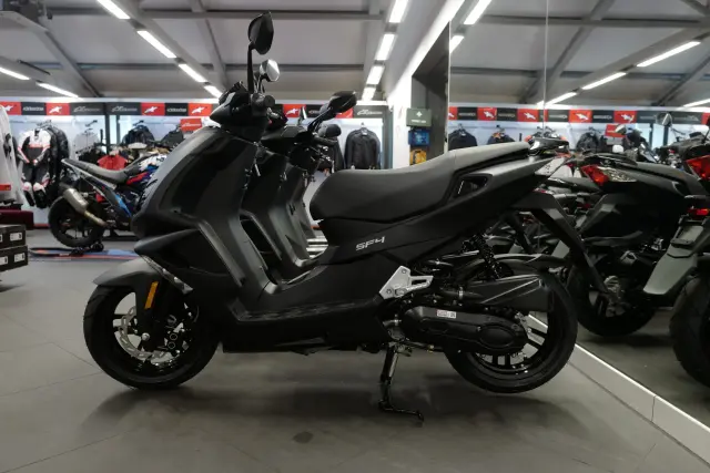 2026 Peugeot Scooters, SpeedFighter 4