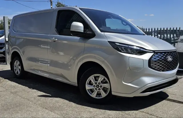 Ford E-Transit Custom