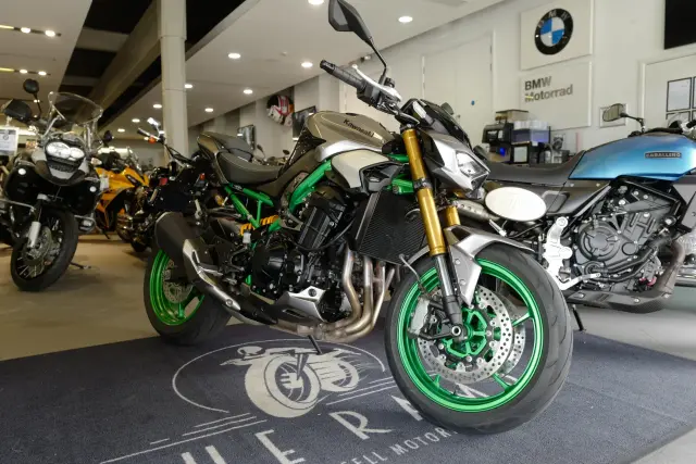 2026 Kawasaki Z900 SE