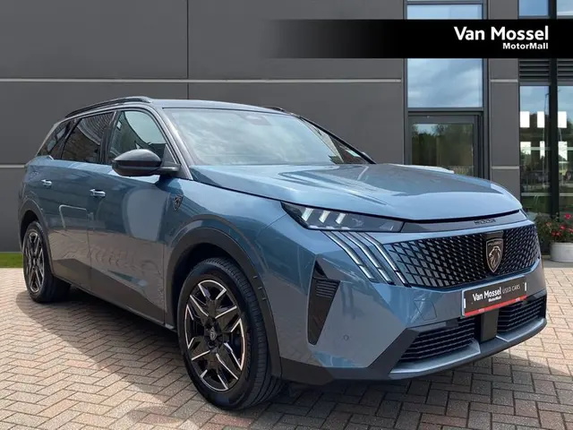 2025 Peugeot 5008 Estate