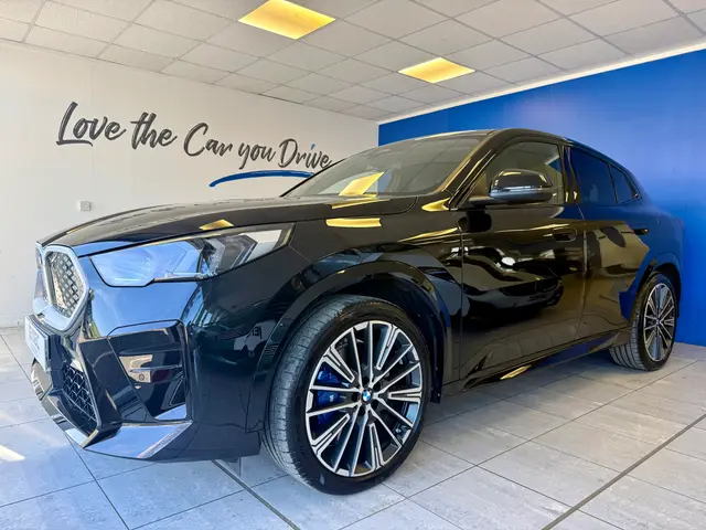 BMW IX2 30 Xd 66.5kWh M Sport (22kc)