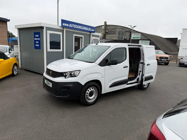 Peugeot E-Partner Std 100KW 50KWH 800 Professional Premium Plus Panel Van