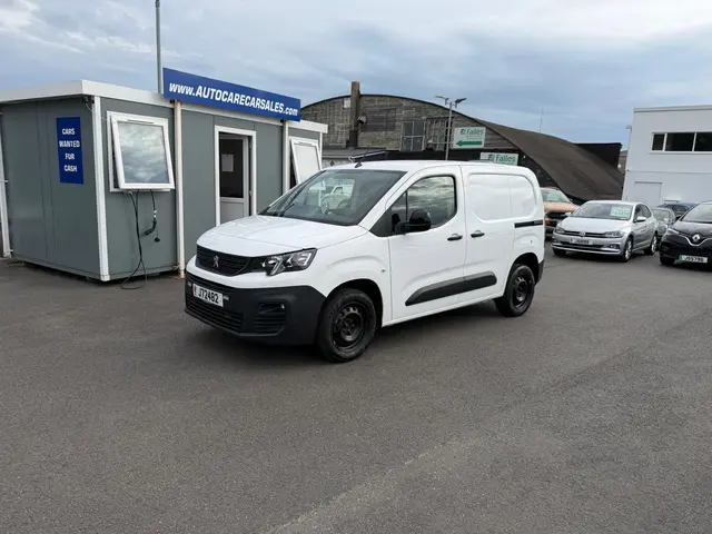 Peugeot Partner 1.5 Professional Premium BlueHDI 1000 Panel Van