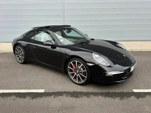 Porsche 911 Carrera S