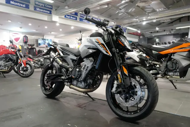 2025 KTM Duke 790